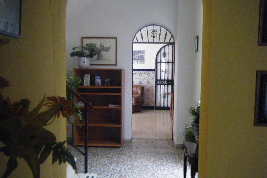 Hostal Muriel Aljaraque Exteriör bild