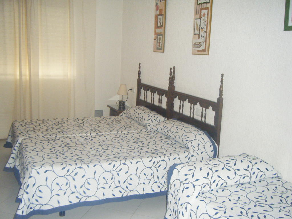 Hostal Muriel Aljaraque Rum bild