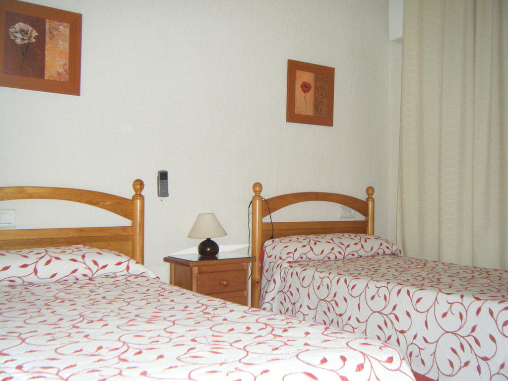 Hostal Muriel Aljaraque Rum bild